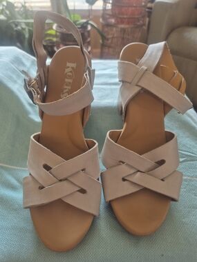 KORKS Women's Taupe Cross-Strap Wedge Sandals